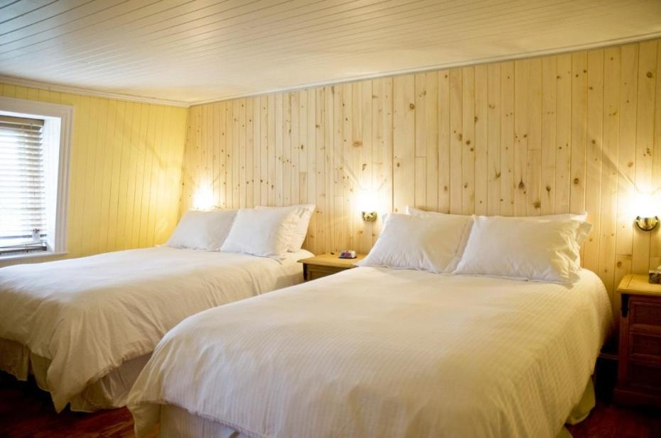 La Galouine Auberge Тадусак Екстериор снимка